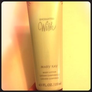 Enchanted Wish body lotion